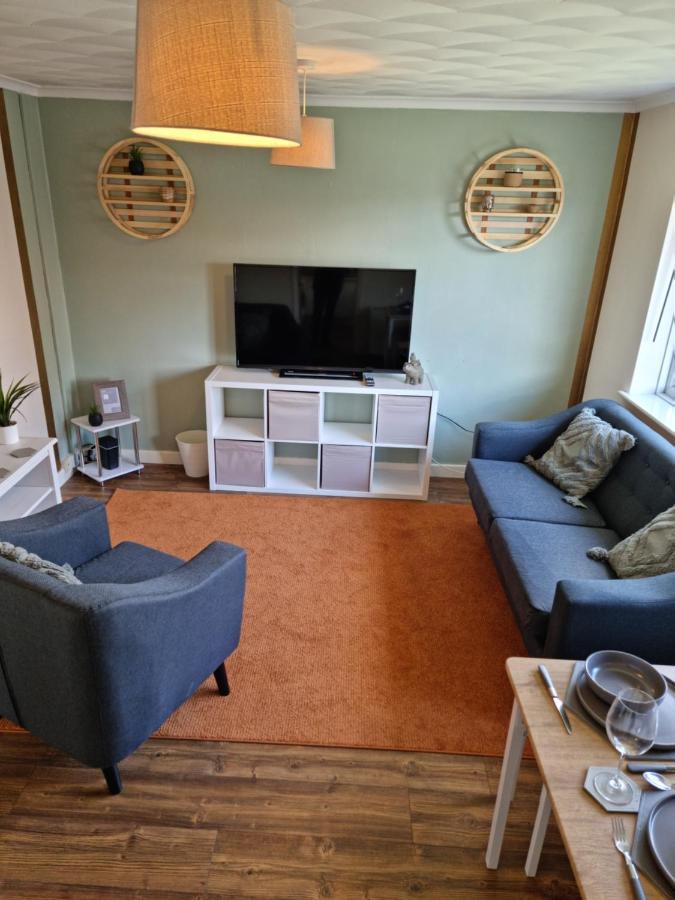 Lovely 2 Bedroom Serviced Apartment With Parking Mansfield Exterior photo